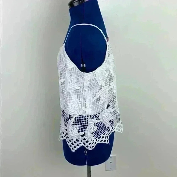 🆕 NWT Lulumari lace camisole w/ lining size M - Picture 5 of 8